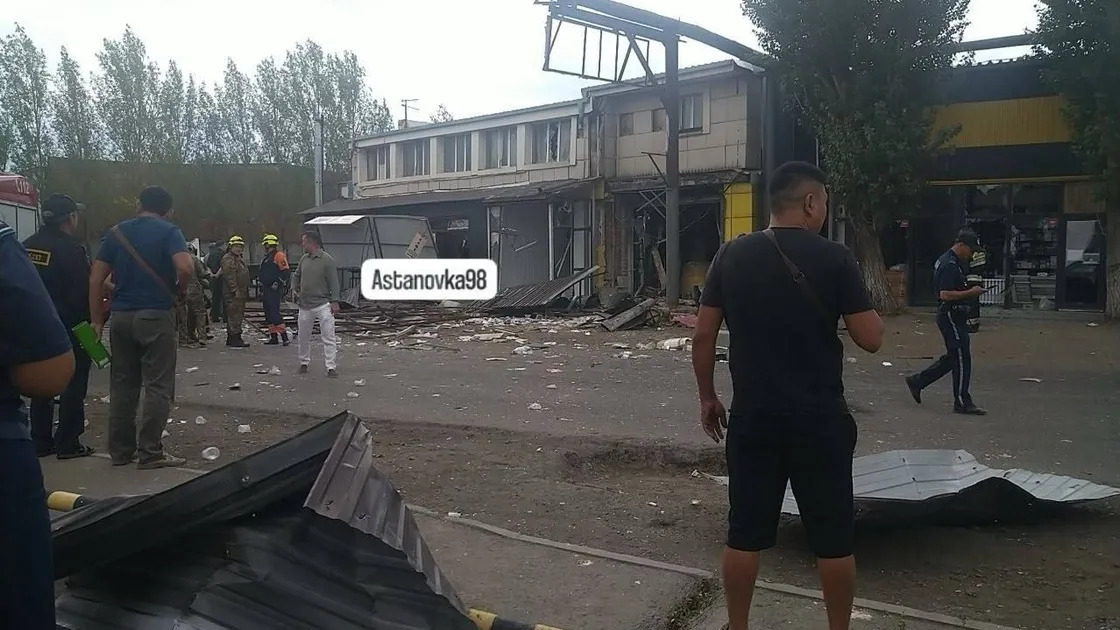 Четыре человека пострадали после ЧП в тандырной на рынке в Астане