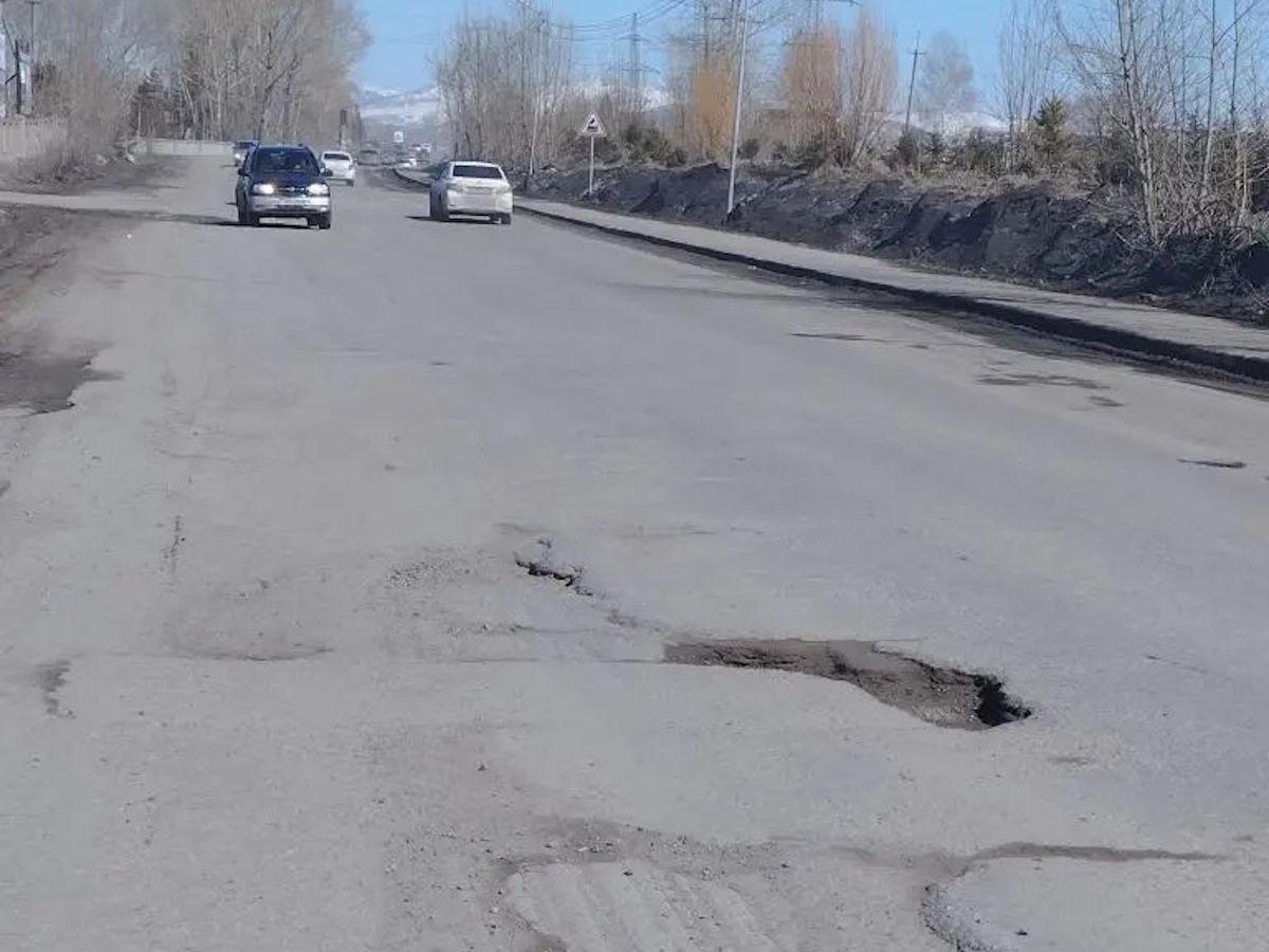 В Риддере с наступлением тепла начнётся ямочный ремонт дорог