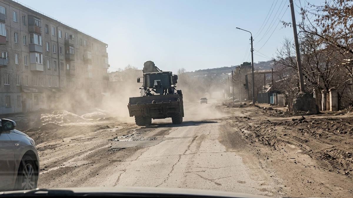 Жители Новой Бухтармы пожаловались на состояние центральной улицы