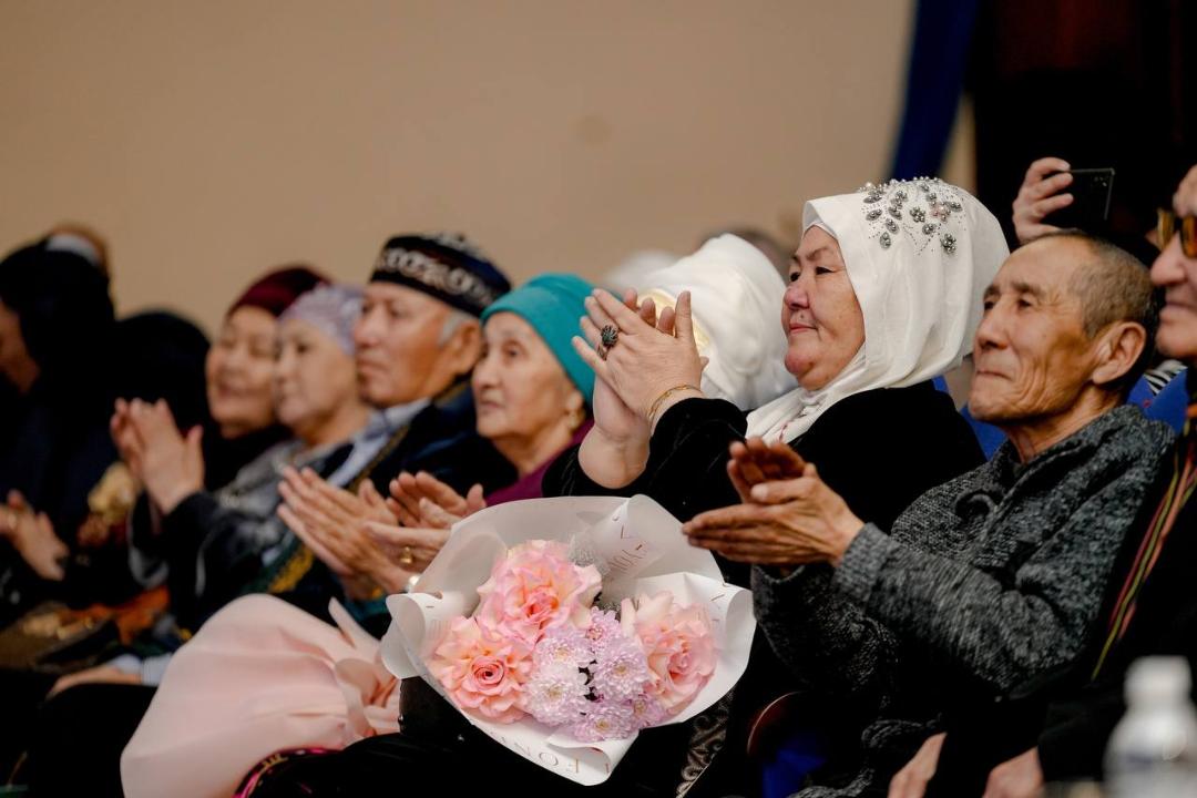 В Семее в рамках декады «Наурызнама» состоялся областной айтыс акынов