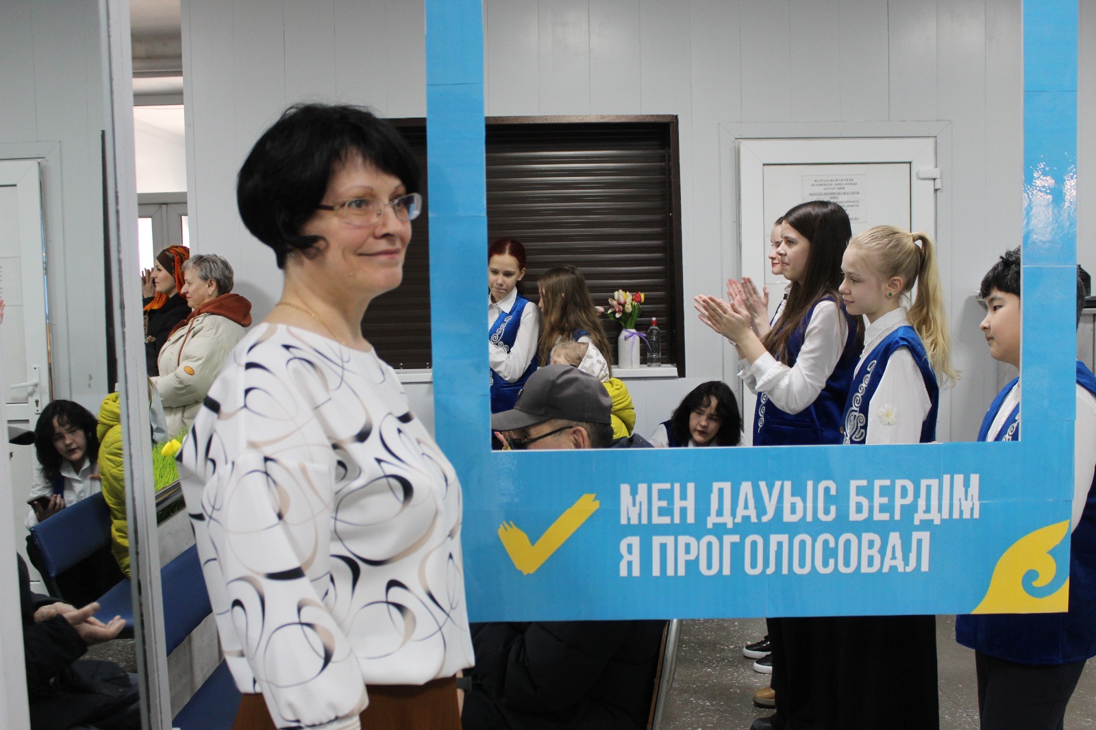 В Усть-Каменогорске на избирательных участках можно сфотографироваться на память