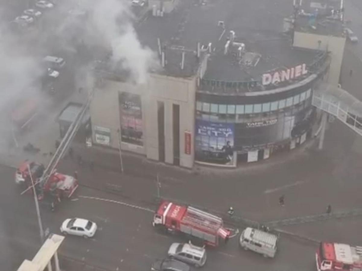 В Усть-Каменогорске сотрудники службы по ЧС опровергли информацию о возгорании в ТД «Daniel»