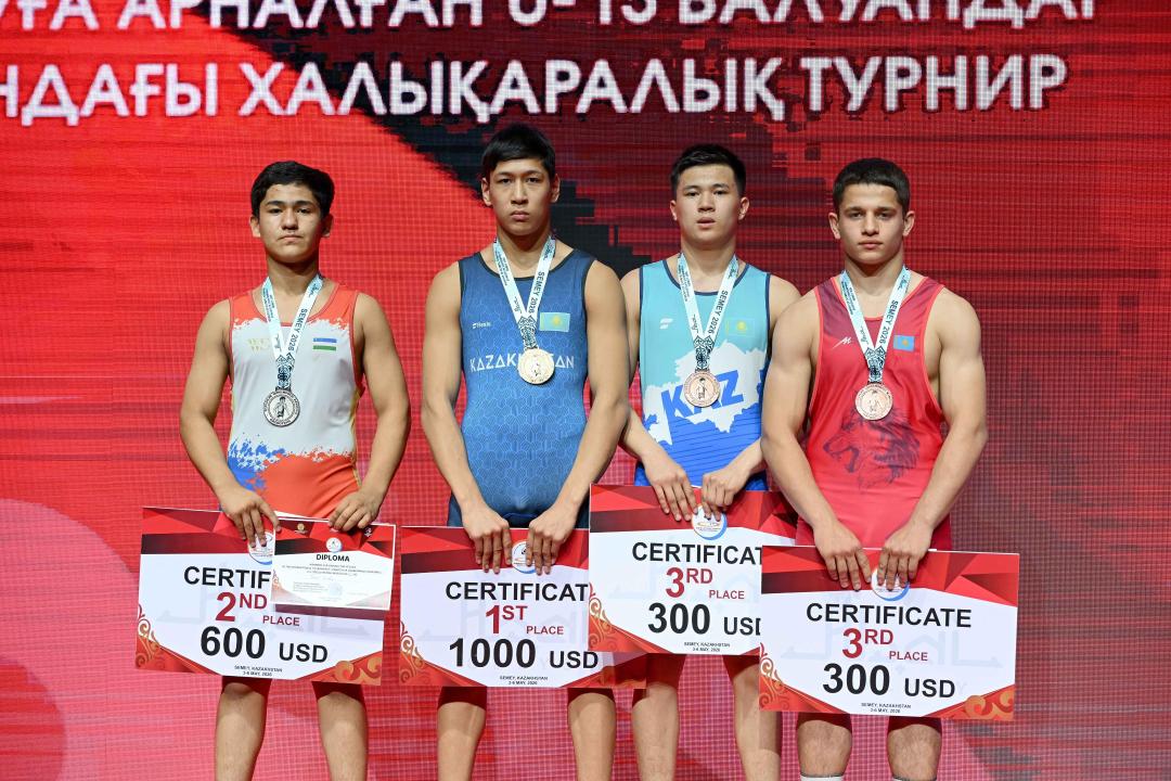 Борец из области Абай выиграл международный турнир по греко-римской борьбе в Семее