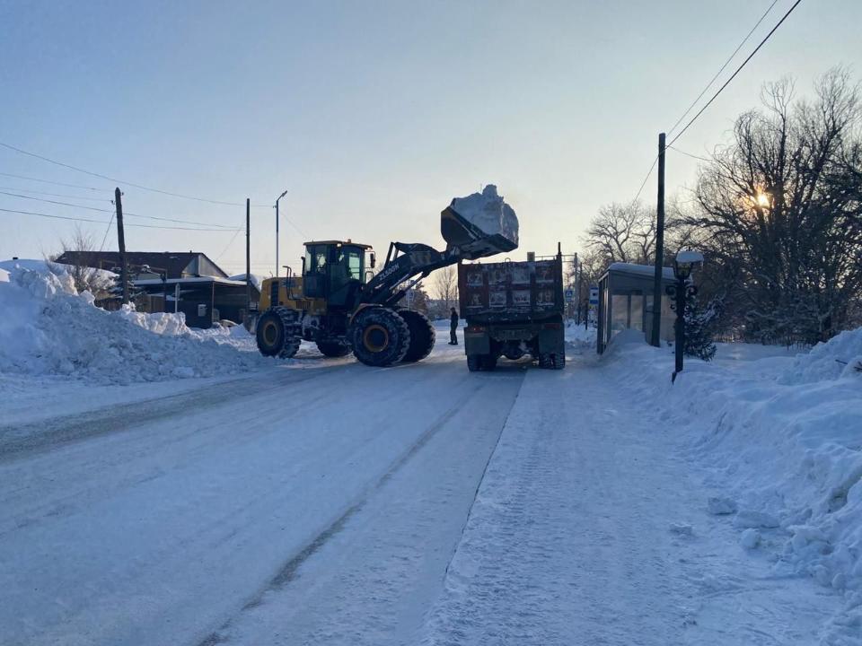В области Абай продолжаются работы по вывозу снега и откачке талых вод