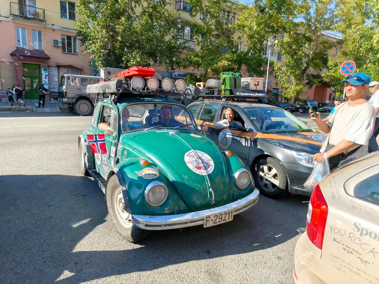 Участники международного ралли Mongol Rally побывали в Усть-Каменогорске