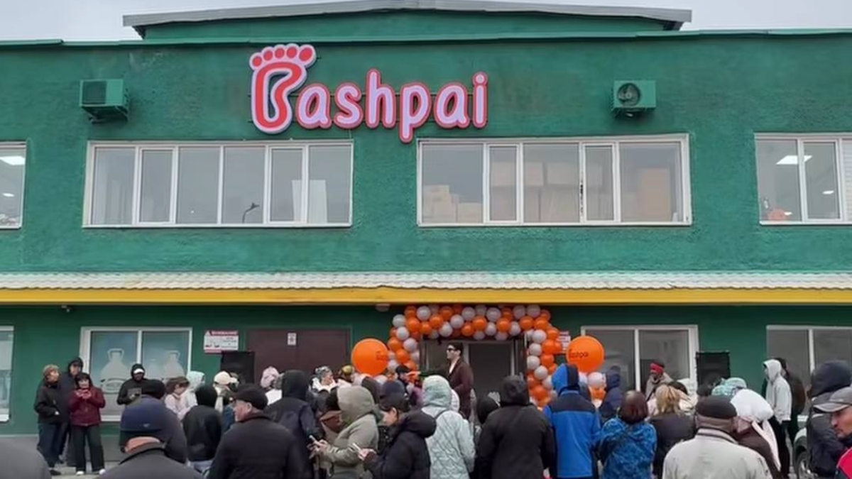 Давка при открытии магазина обуви в Усть-Каменогорске: организатора мероприятия арестовали