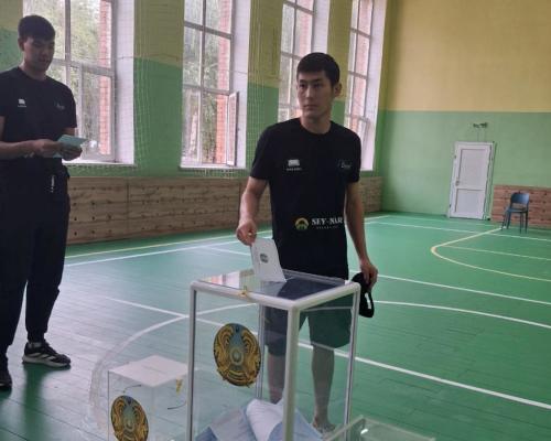 Өскемендік Zhas Berel волейбол клубының бойшаң спортшылары өз таңдауын жасады