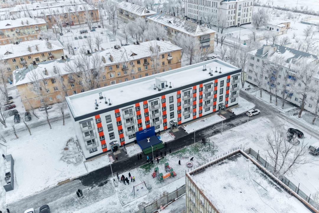 В городе Курчатов 22 семьи получили жилье
