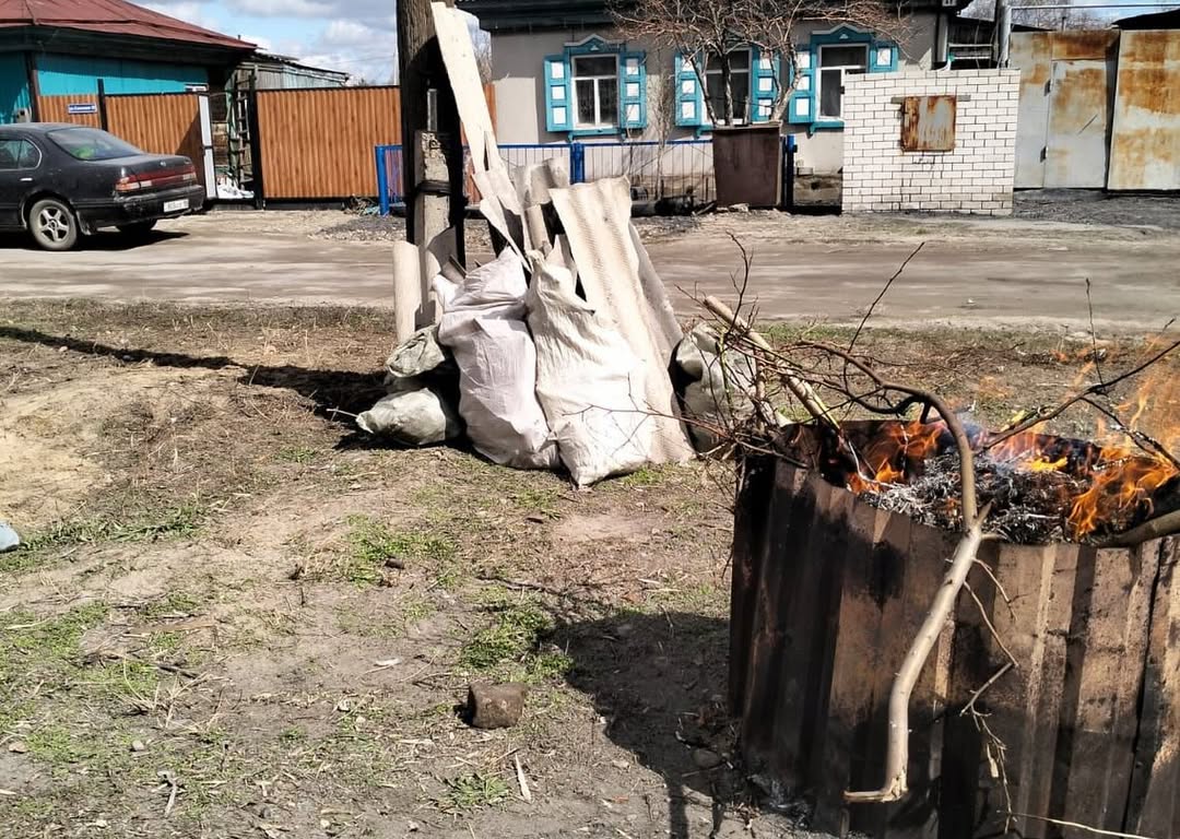 Субботники в Семее и области Абай: к акции присоединяются районы и пригороды