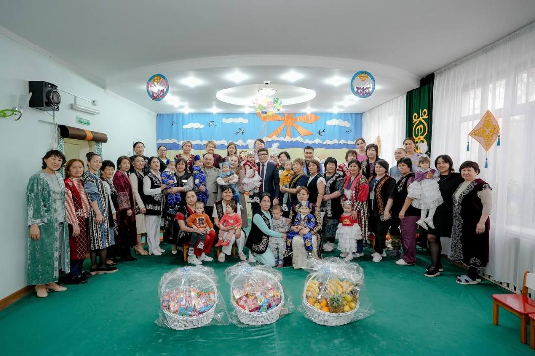 Аким города Семей ознакомился с работой специализированного детского дома