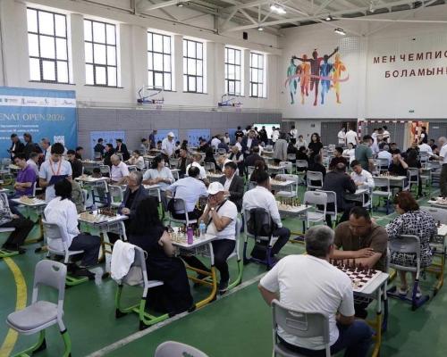 В Семее стартовал четвертьфинал шахматного турнира Senat Open