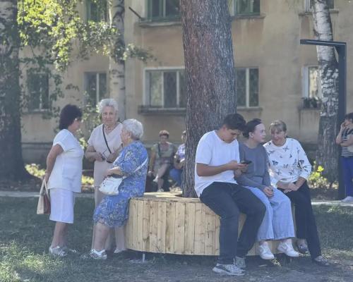 В городе Алтае торжественно открыли сквер Молодёжи